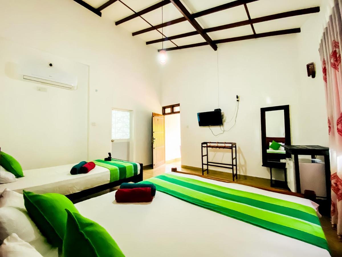 Lavender Home Yala Safari 티사마하라마 외부 사진