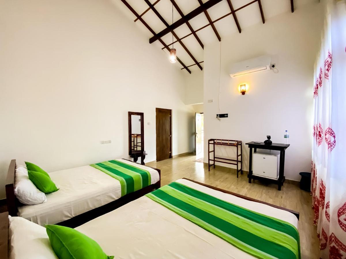 Lavender Home Yala Safari 티사마하라마 외부 사진