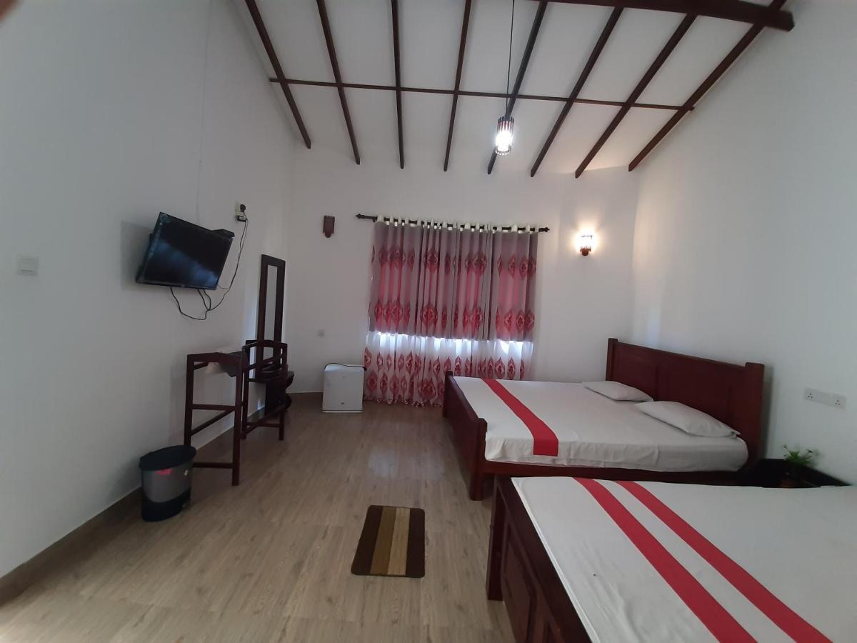 Lavender Home Yala Safari 티사마하라마 외부 사진
